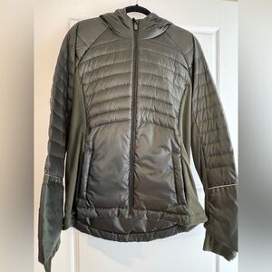 lululemon Down for a Run Jacket ll GATOR GREEN EUC!!